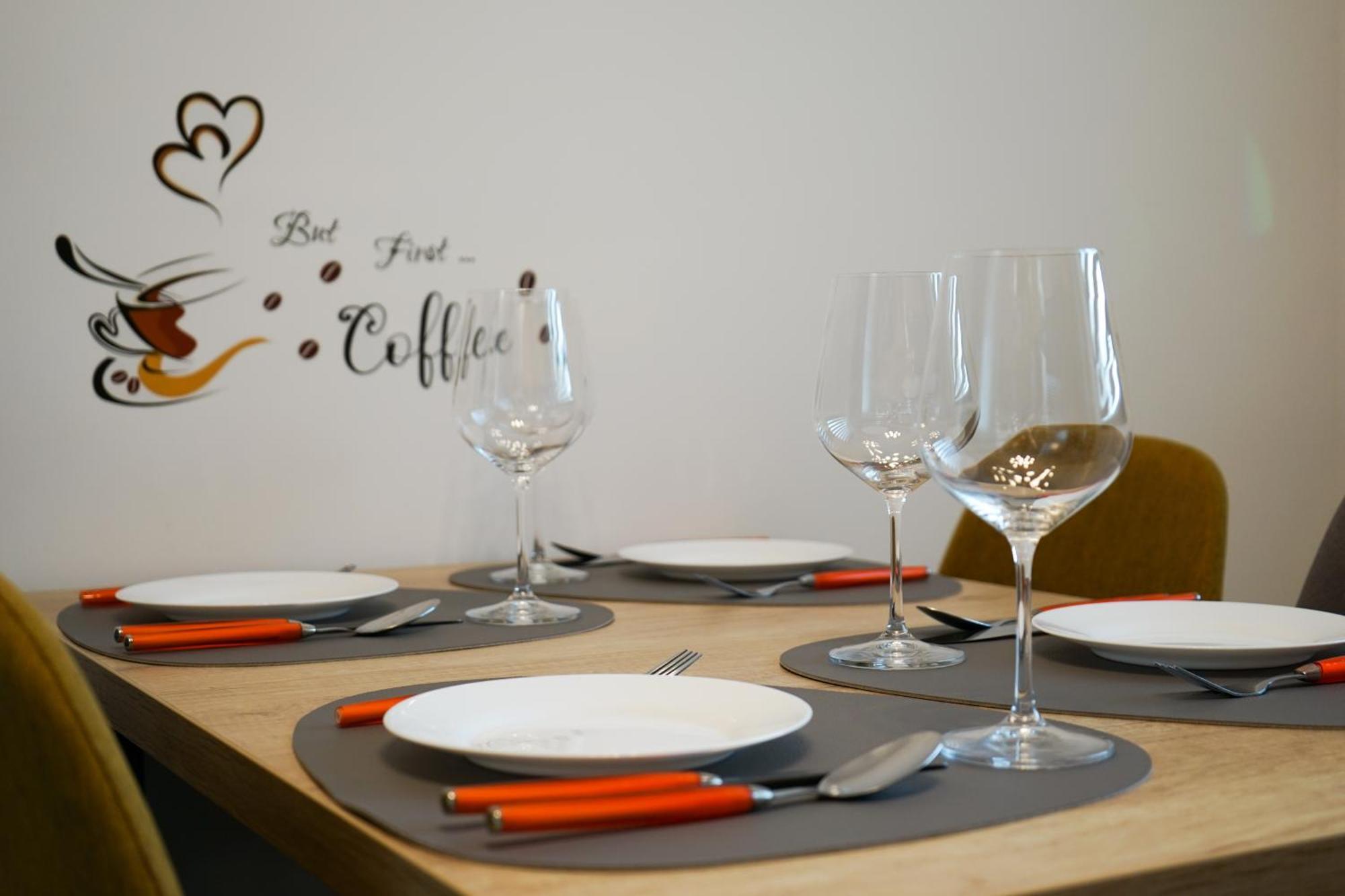 Mirandis Apartments - Comfort & Private Parking Near Coresi Mall Μπρασόβ Εξωτερικό φωτογραφία