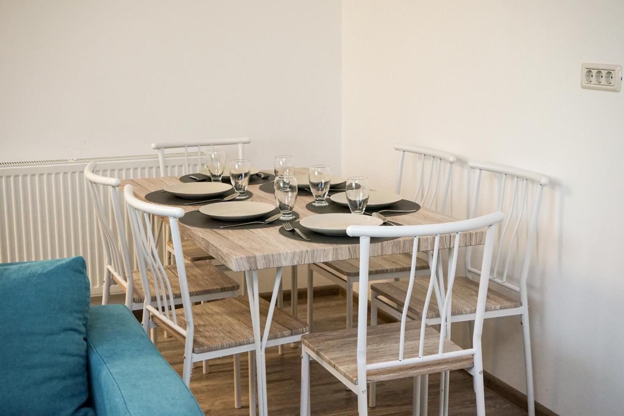 Mirandis Apartments - Comfort & Private Parking Near Coresi Mall Μπρασόβ Εξωτερικό φωτογραφία