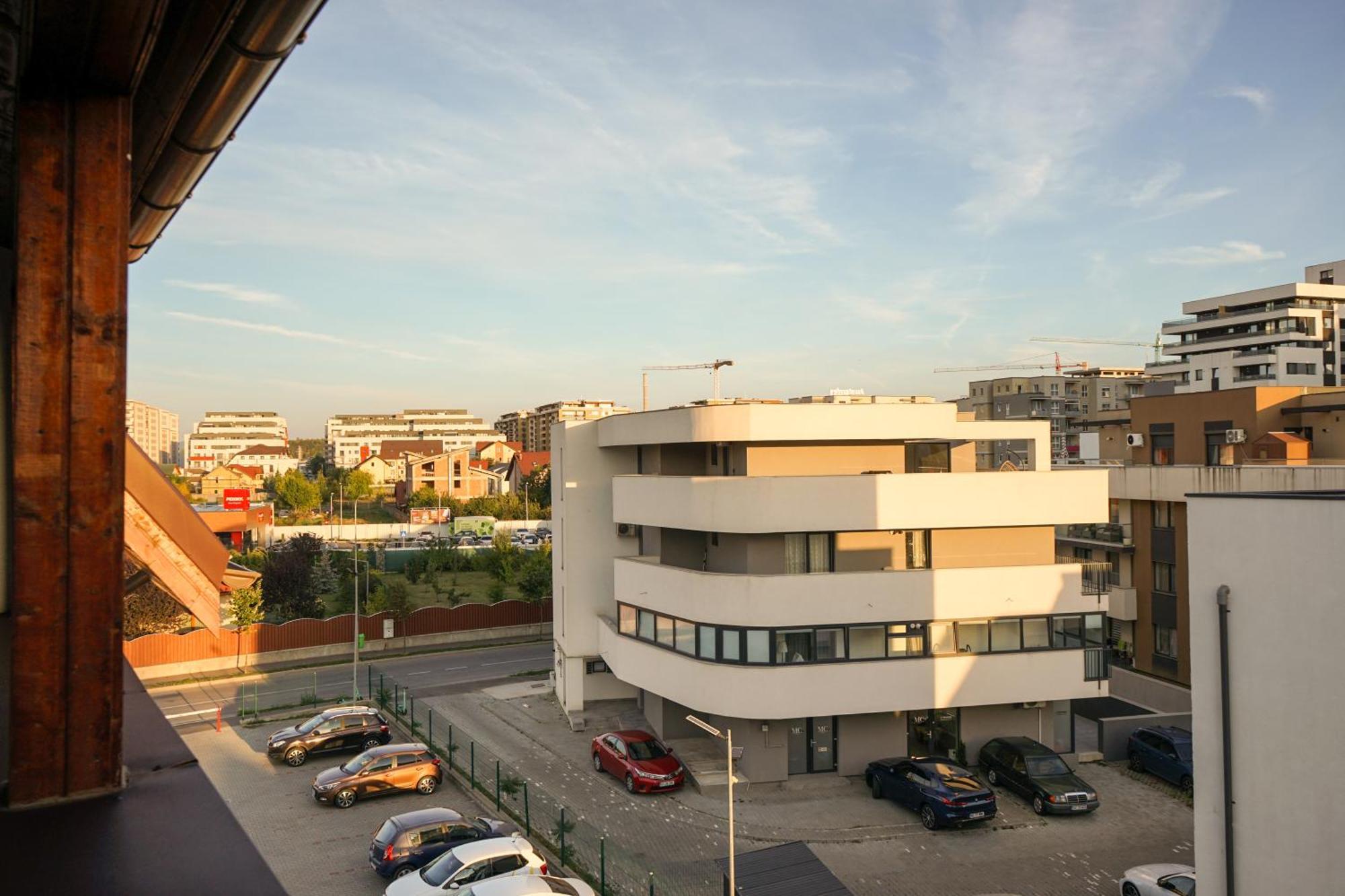 Mirandis Apartments - Comfort & Private Parking Near Coresi Mall Μπρασόβ Εξωτερικό φωτογραφία