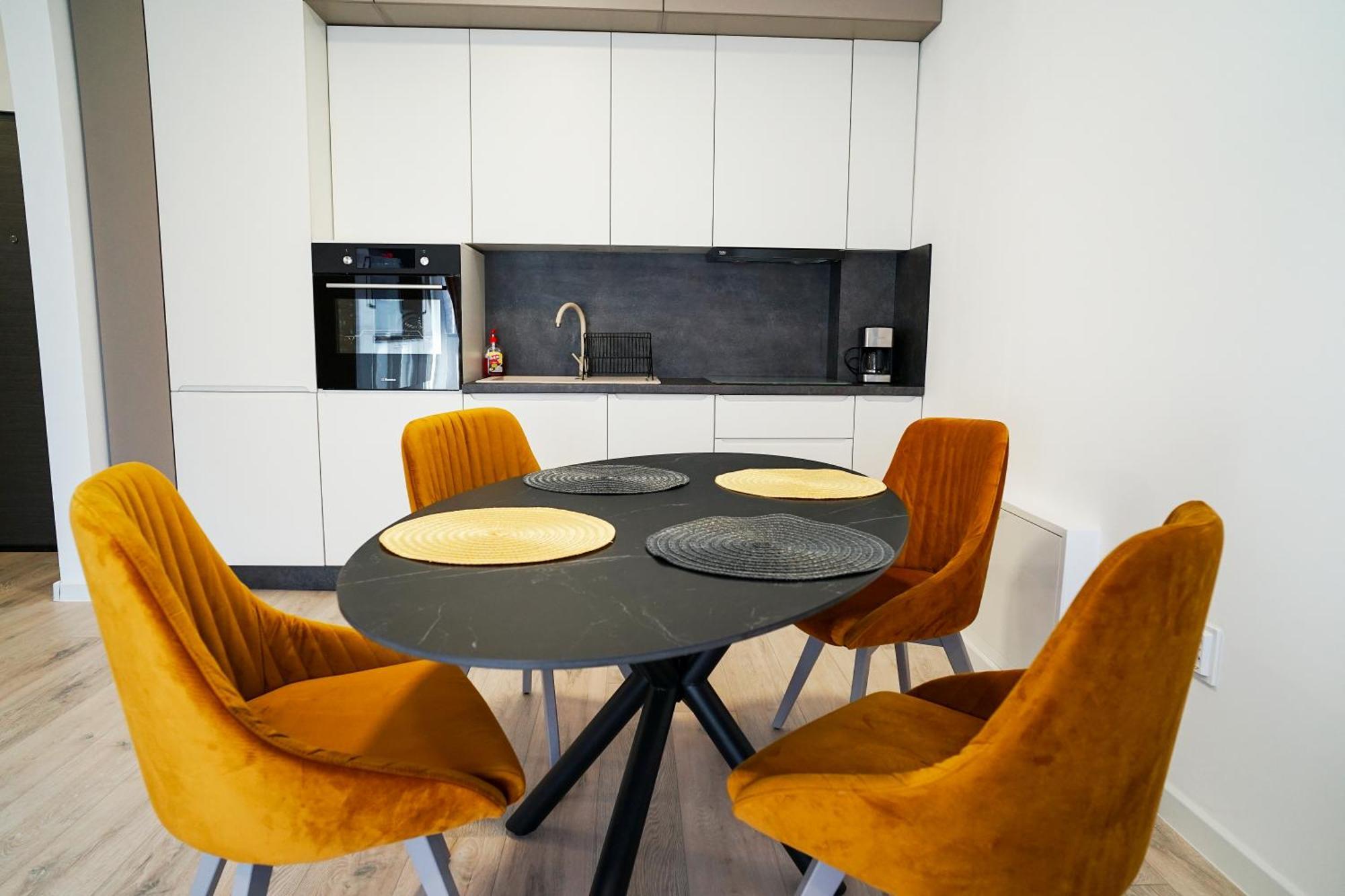 Mirandis Apartments - Comfort & Private Parking Near Coresi Mall Μπρασόβ Εξωτερικό φωτογραφία